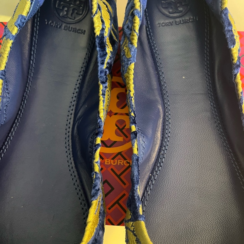 Tory Burch Blue and Gold Flats with Rhinestone Bow - Picture 4 of 6